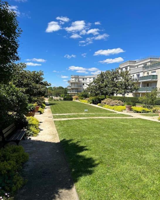 Appartement Wakandais-Proche Disney, Parking & Wifi Μοντεβρέν Εξωτερικό φωτογραφία